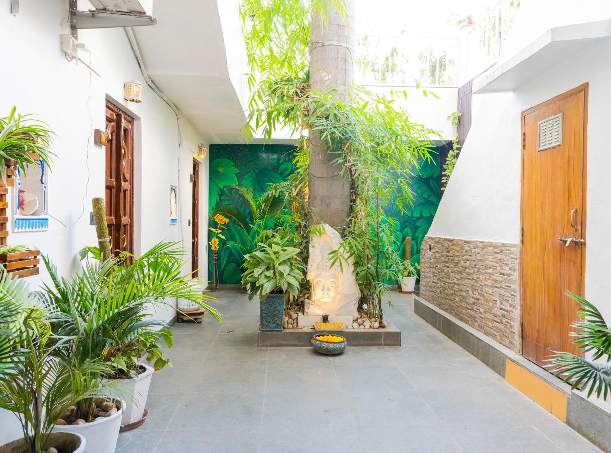Natural Lake View Hotel Udaipur Ngoại thất bức ảnh